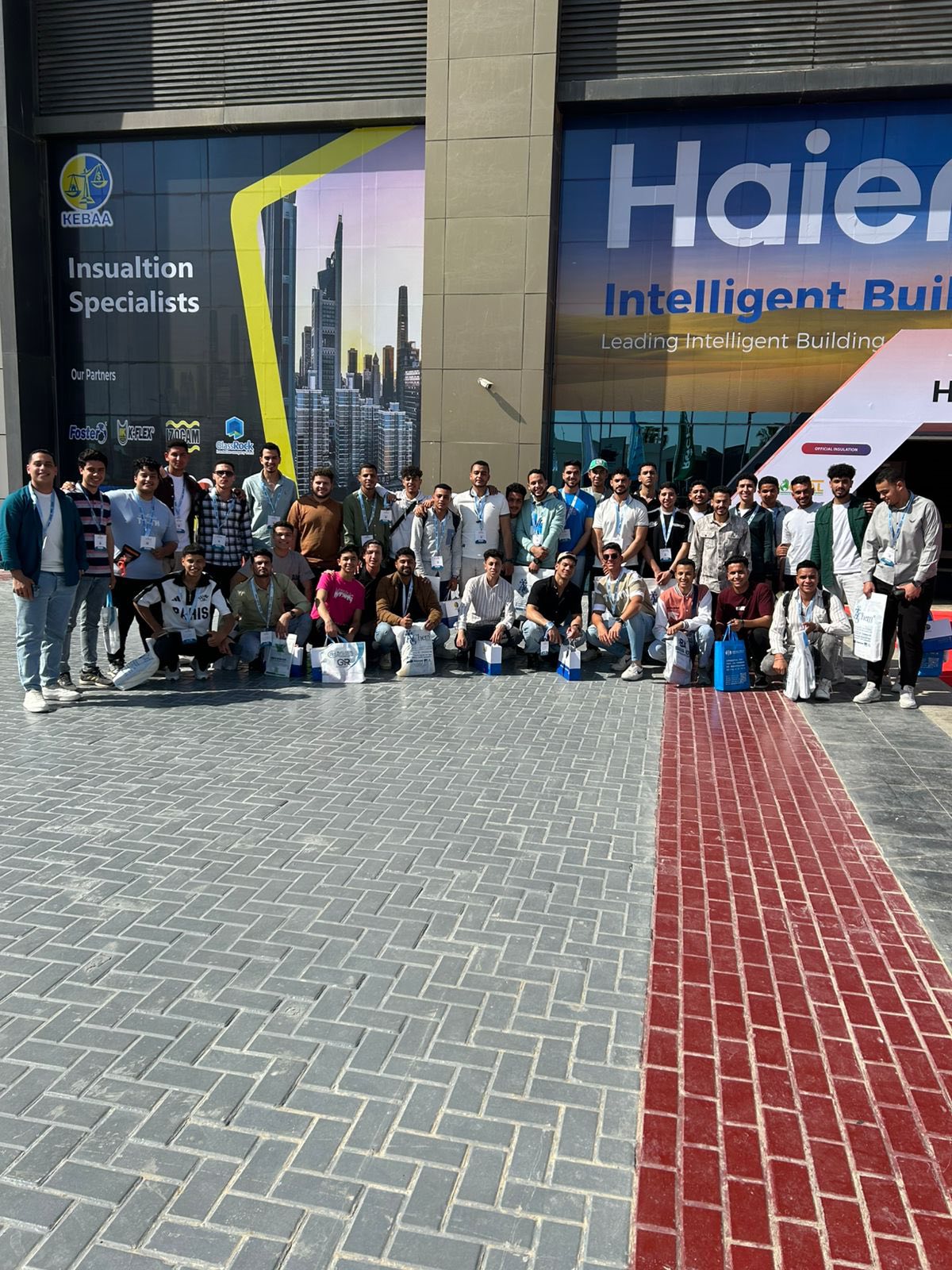 طلاب برنامج تكنولوجيا التبريد والتكييف بجامعة الدلتا التكنولوجية يشاركون فى معرض HVAC-R