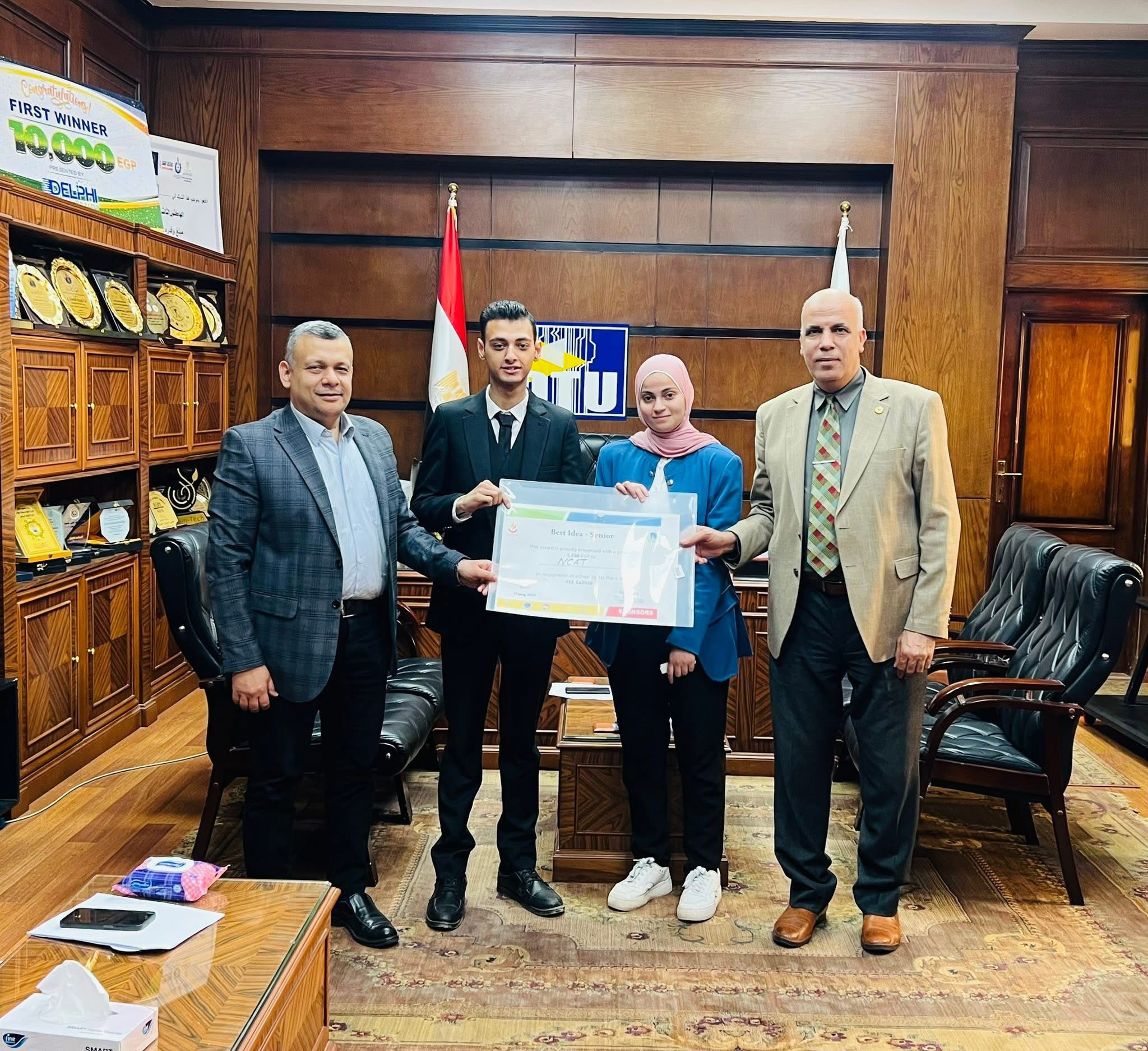 فوز الجامعة بالمركز الأول كأفضل فكرة مشروع تخرج لهذا العام في مجال أمن الشبكات بمعرض “تحكم” العلمي