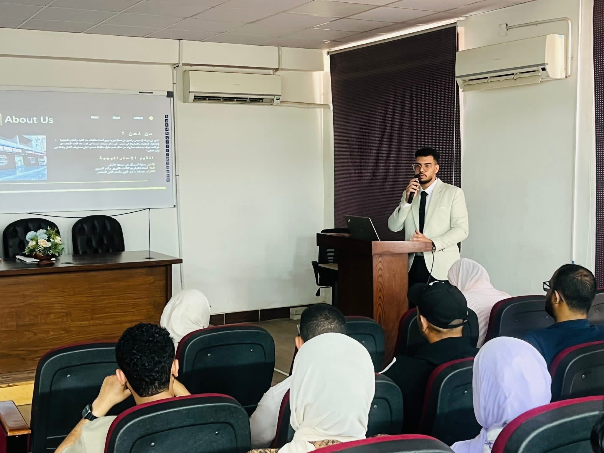 نجاح خريج بالجامعة يفتح فرص توظيف جديدة لطلاب الجامعة بشركة آل موسى